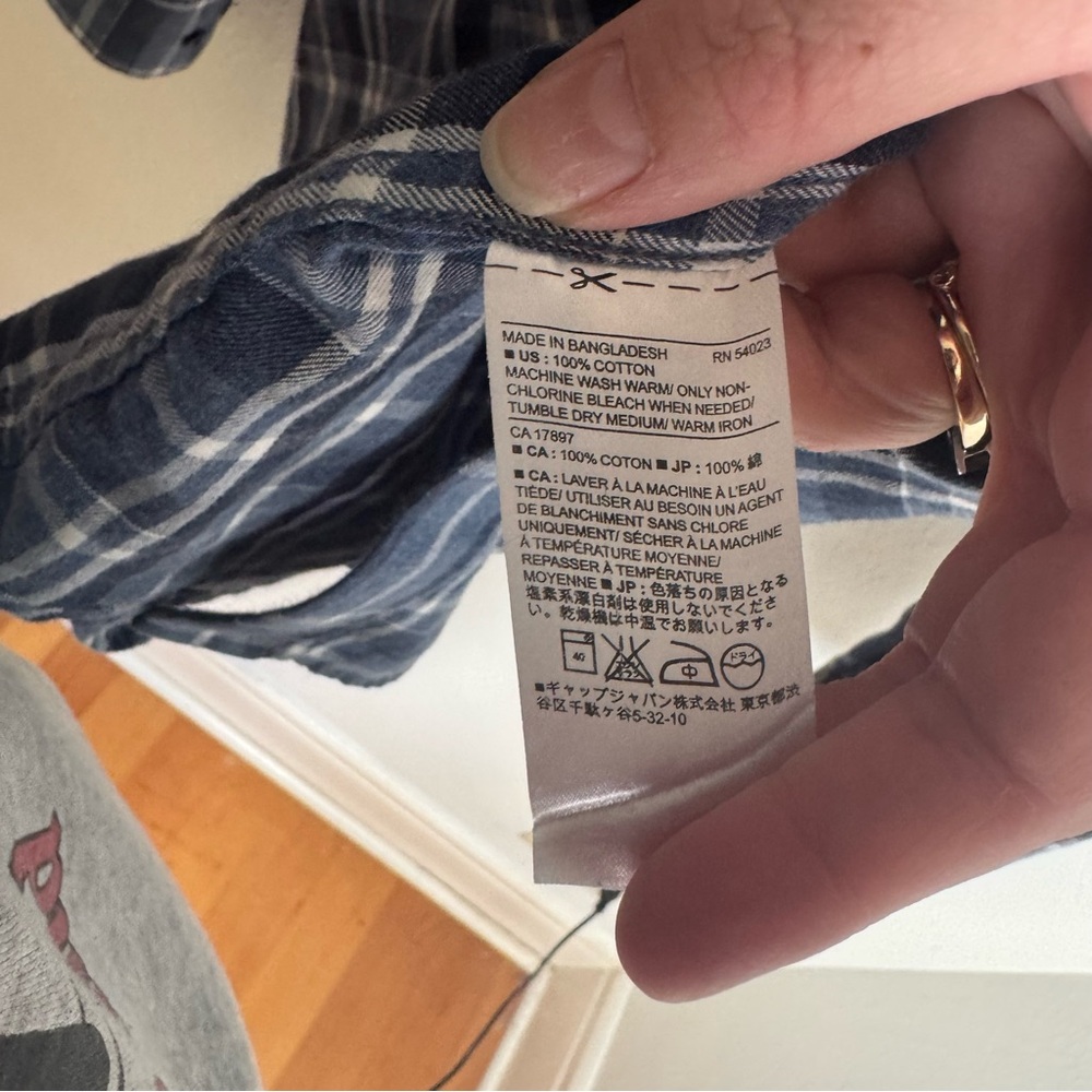 Banana Republic Blue Plaid Button Down Shirt lightweight flannel - Picture 5 of 6